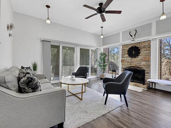 5th image of 10 Driftwood Ln