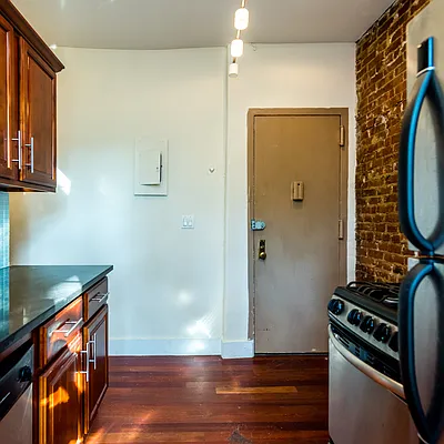 Rented by Nooklyn NYC LLC | media 55