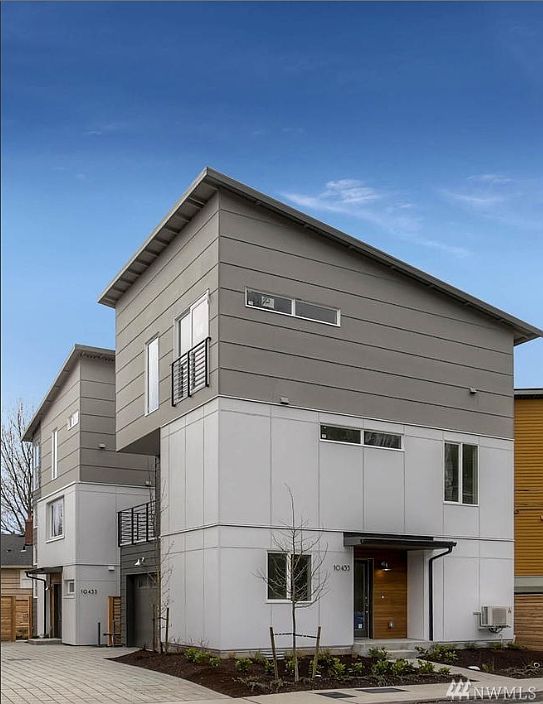 1st image of 4003 W Briarcliff Ln