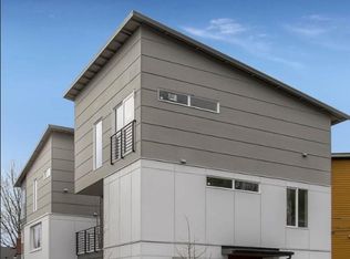 4003 W Briarcliff Ln, Seattle, WA 98199
