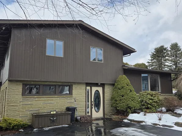 98 S 8th St, Du Bois, PA 15801