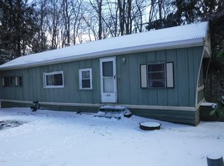 186 Country Club Rd, Eagles Mere, PA 17731