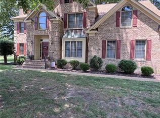 104 Millstone Ct, Yorktown, VA 23693
