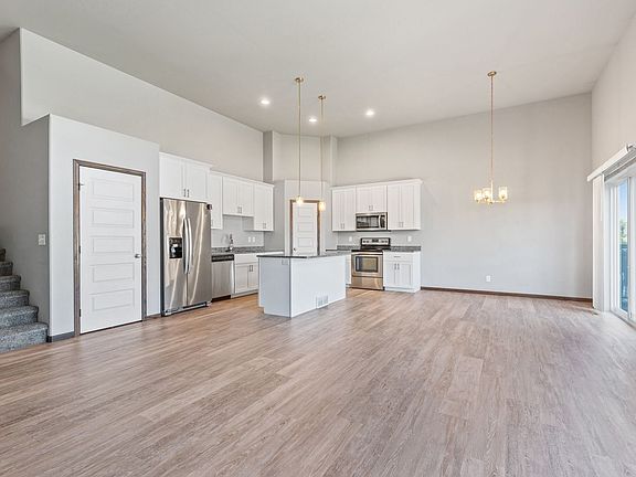 5th image of 3365 Prairie Heights Way #2