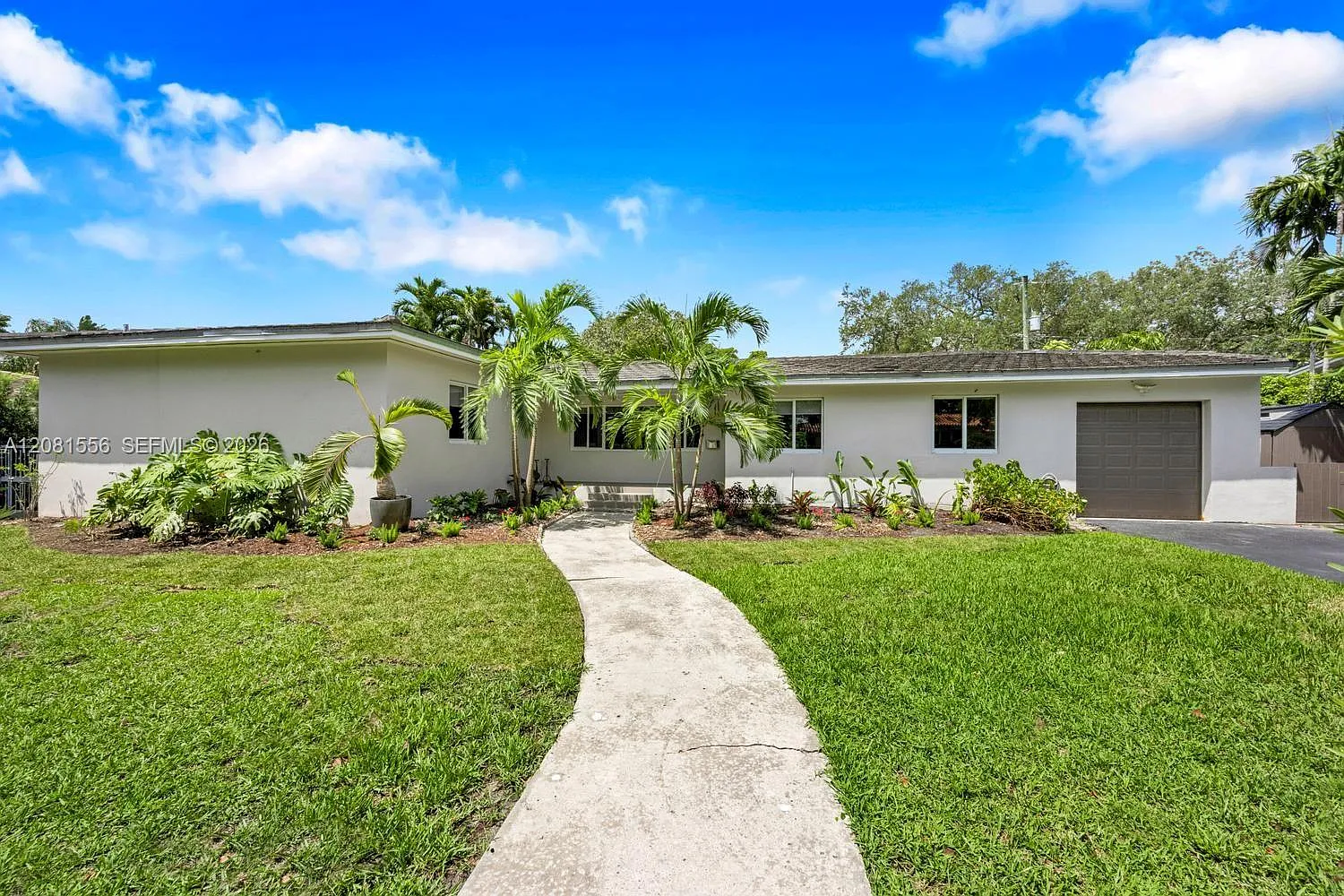 Coral Gables Riviera Sec — Photo 1