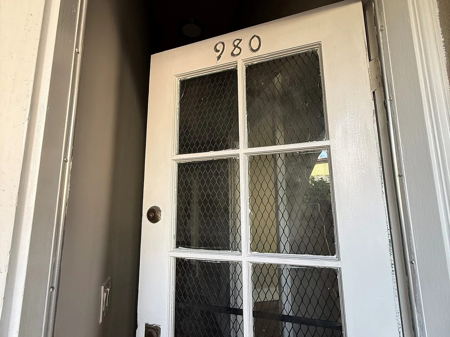 2 bed, $6,000 — Photo 2