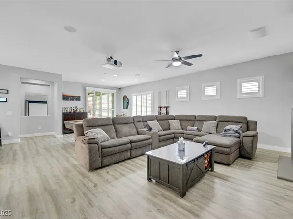 8836 Martin Downs Pl, Las Vegas, NV 89131