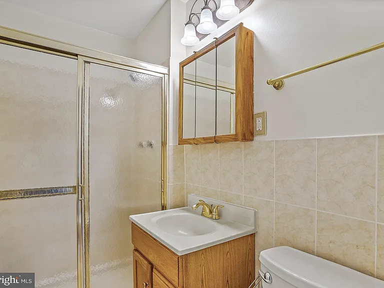 812 Azalea Dr #16 — Photo 15