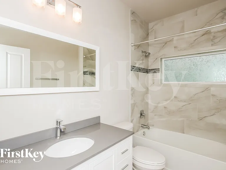 926 Braganza Ave SE — Photo 13