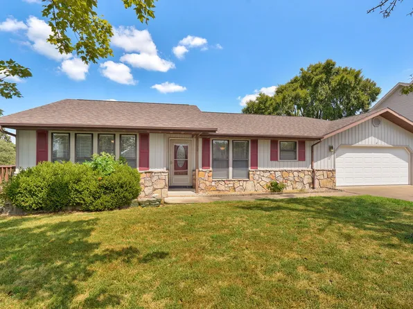 50 Irish Hills Boulevard, Kimberling City, MO 65686
