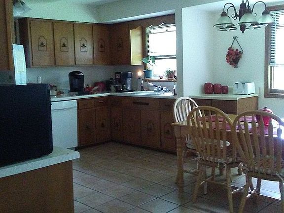 4th image of 2917 Warwick Way