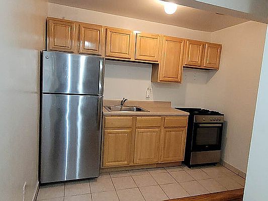 1st image of 2179 3rd Ave APT 5B