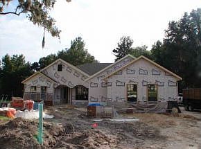 2nd image of 918 NE 41st Ave
