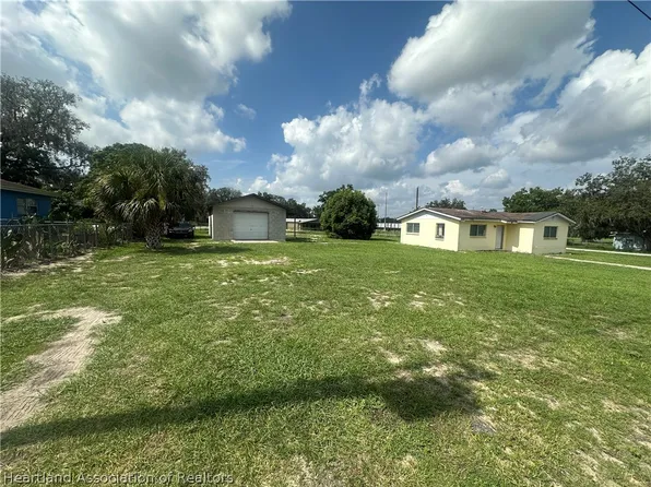717 W Ruth St, Avon Park, FL 33825