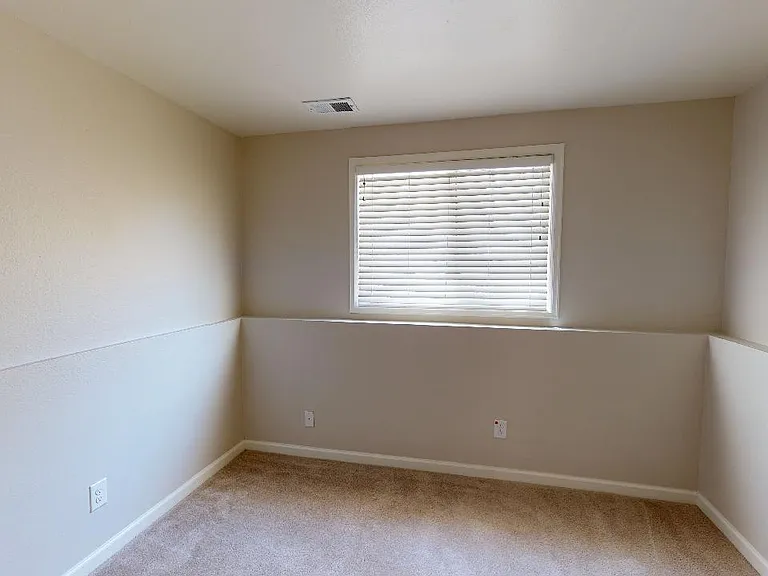 636 Arapahoe — Photo 9