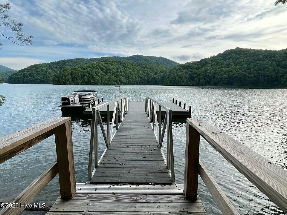 1st image of 27 Lake Shore Dr