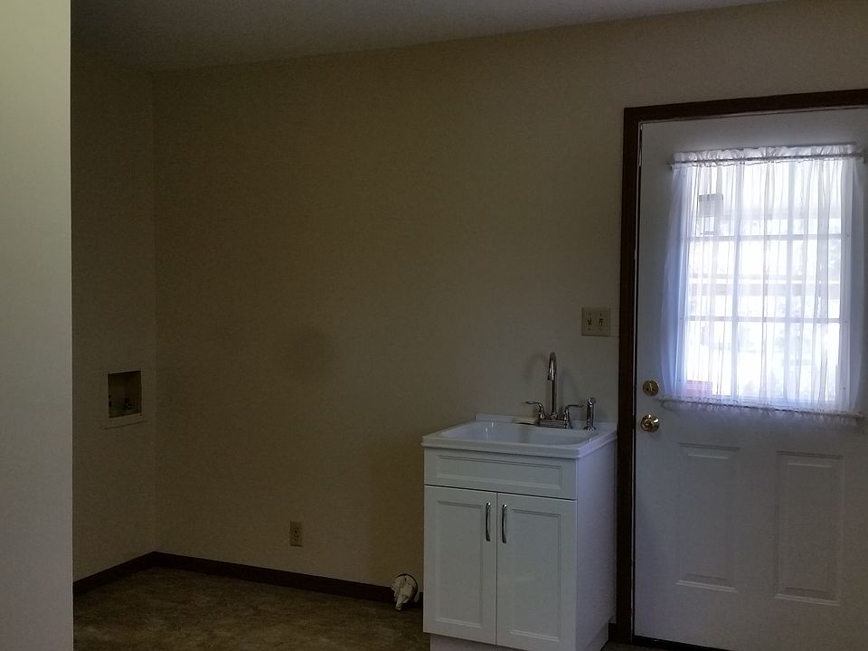 Large Laundry  room