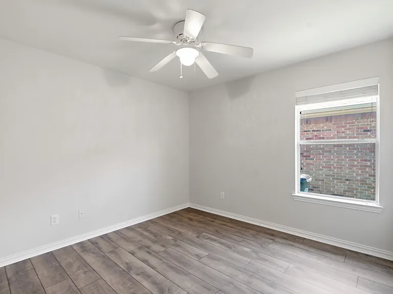 2324 Evening Song Dr — Photo 12