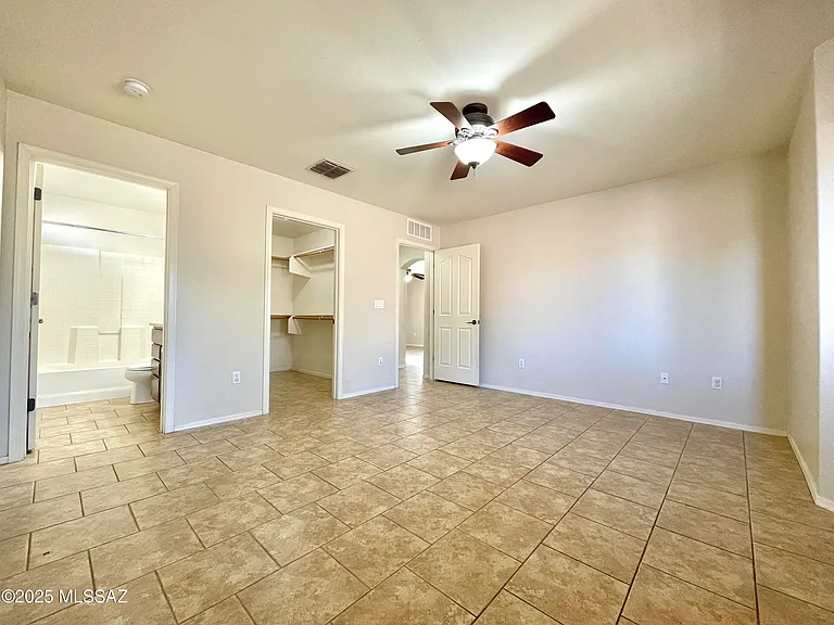 11889 W Heyburn Dr — Photo 17