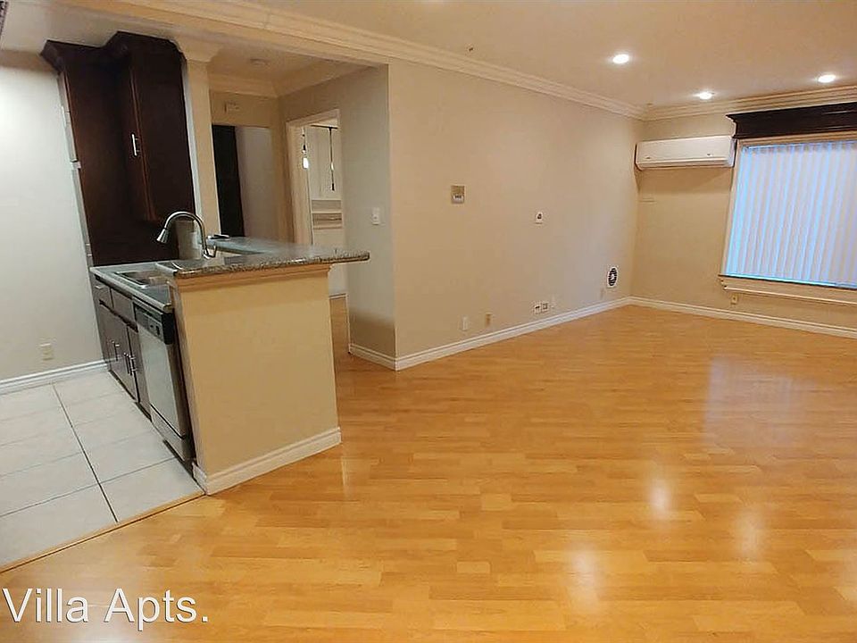 1st image of 2020 N Beachwood Dr APT 201