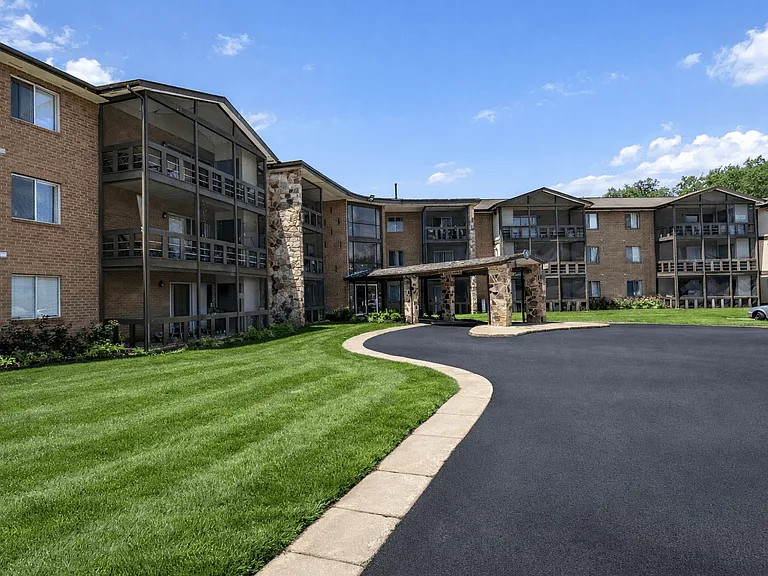 The Colony Apartments — Photo 6