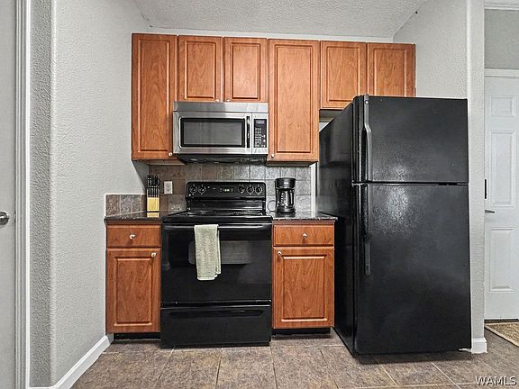 5th image of 600 13th St APT 343