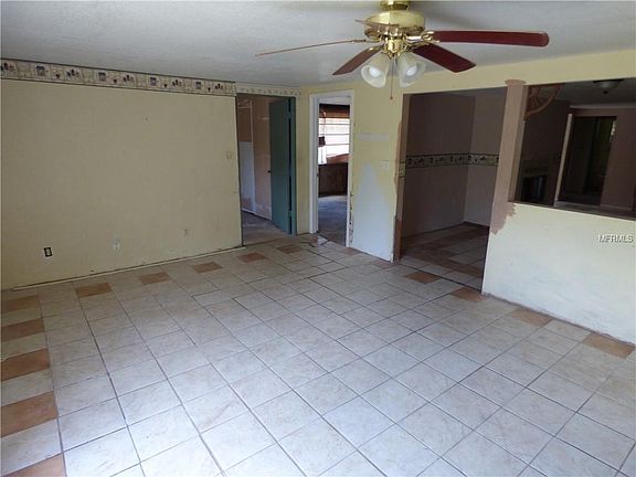 5th image of 1527 Wildwood Ln