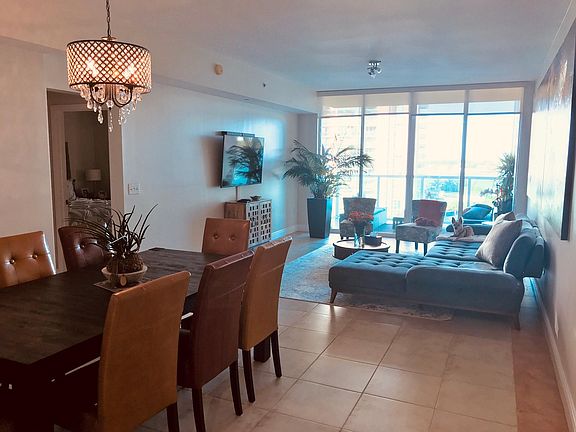 2nd image of 3330 NE 190th St APT 811