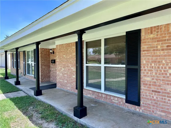 2303 Bon Aire Ave, Victoria, TX 77901