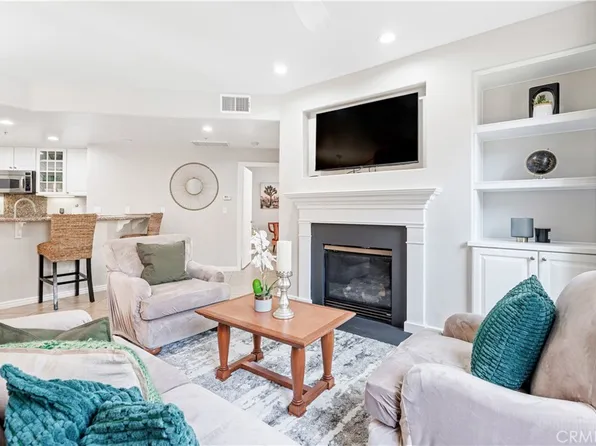 45245 Seeley Dr APT 18C, La Quinta, CA 92253
