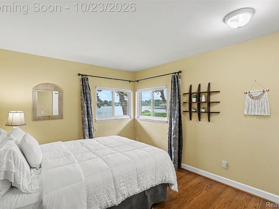 98 Edgelake Dr, photo 15