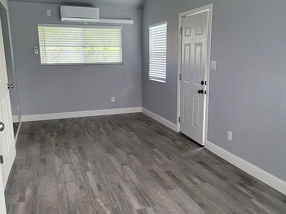 5th image of 7960 Orange Ave