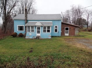 512 Gilbert Mills Rd, Phoenix, NY 13135