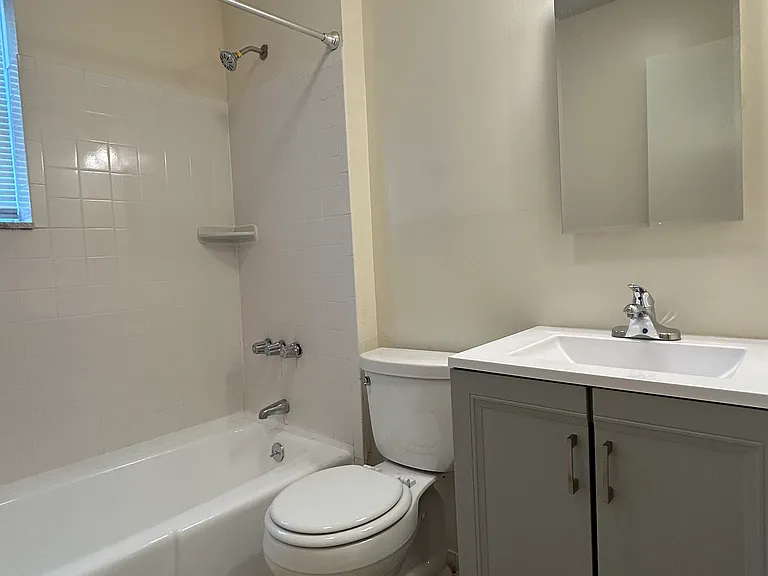 Schopmann Apartments — Photo 1