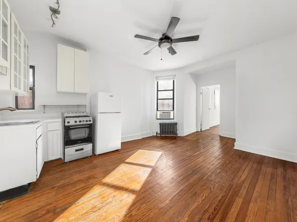 406 West 47th Street image 2 of 6