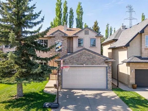 97 E Strathridge Close SW, Calgary, AB T3H 4J3
