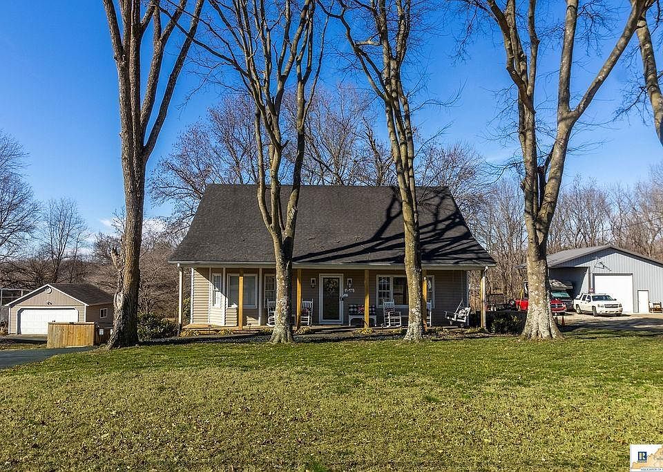 1st image of 160 Rundstrom Way