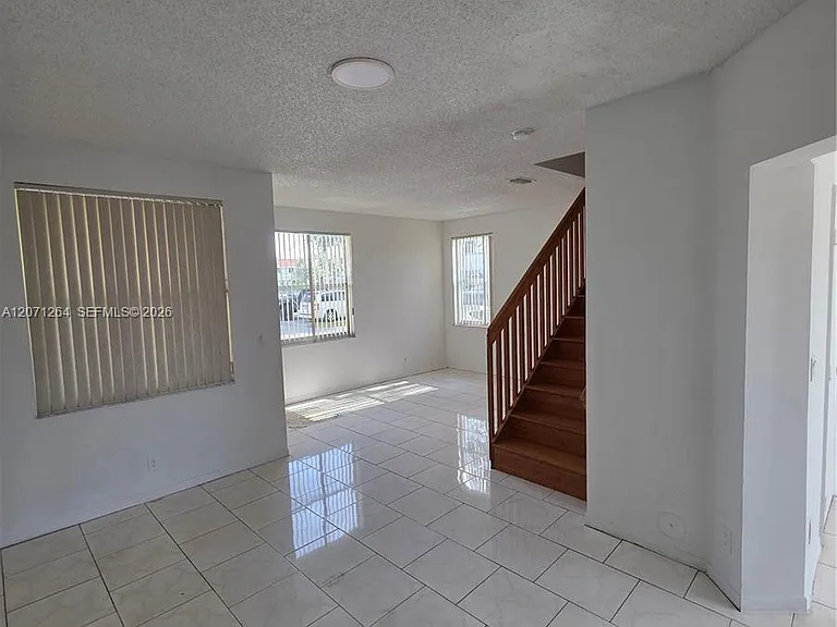 21250 NE 8th Pl #1 — Photo 6