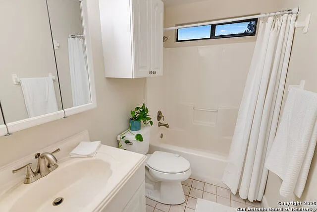 445 Scenic Hills Dr — Photo 17
