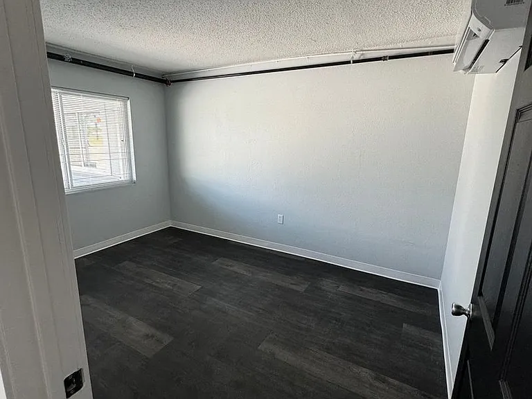 304 E Pancake Blvd — Photo 27