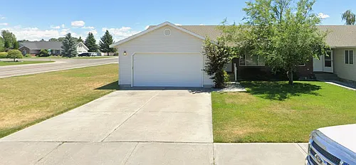 901 Abigail Ct Photo 1