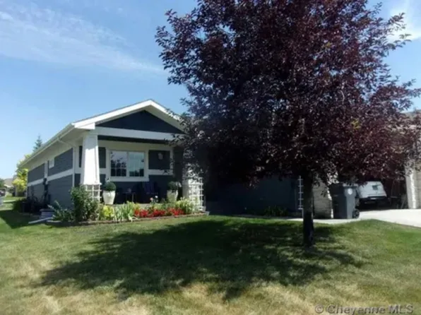 900 Whispering Hls, Cheyenne, WY 82009