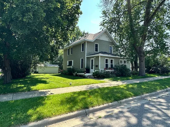 422 4th Ave E, Alexandria, MN 56308
