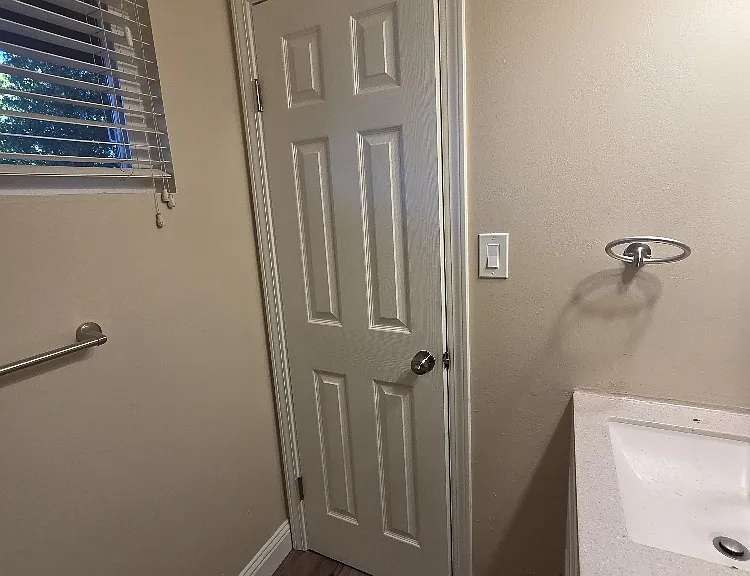 550 California St #1 — Photo 11