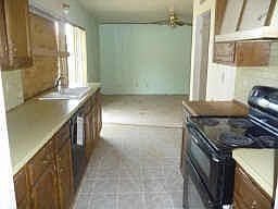 3rd image of 4812 Ash Glen Ln