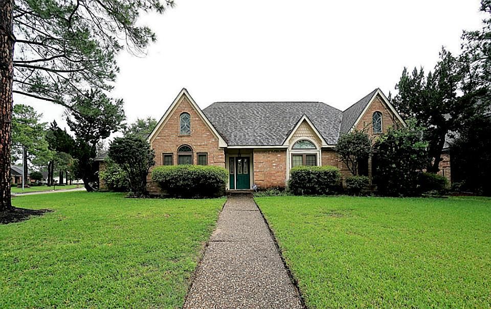 1st image of 22803 Spatswood Ln