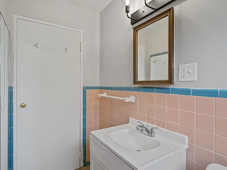7796 Stillwell Rd #4 — Photo 16
