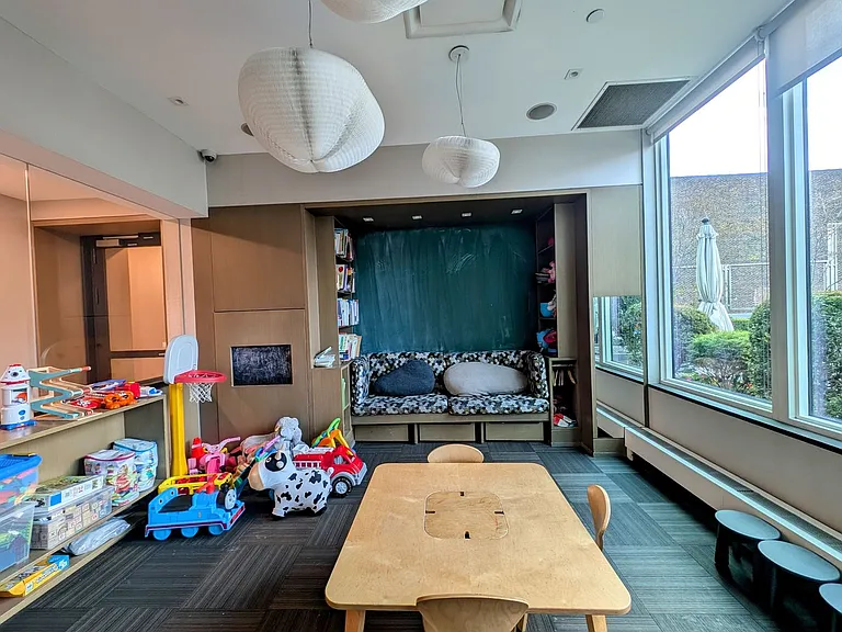 388 Bridge St #37D — Photo 25