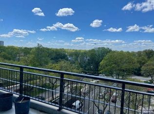 1 Horizon Rd #819, Fort Lee, NJ 07024