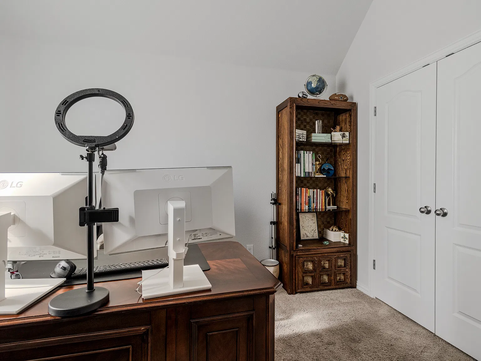 4 bed, 2028 sqft, $2,650 — Photo 3